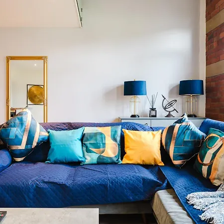 Bradford Premium Serviced Accommodation - Perfect For Contractors & Families I Free Parking I Fast Wifi Apartment Bradford (West Yorkshire)