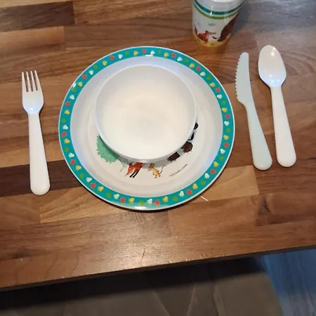 Premium Serviced - Perfect For Contractors & Families I Free Parking I Fast Wifi 公寓 *