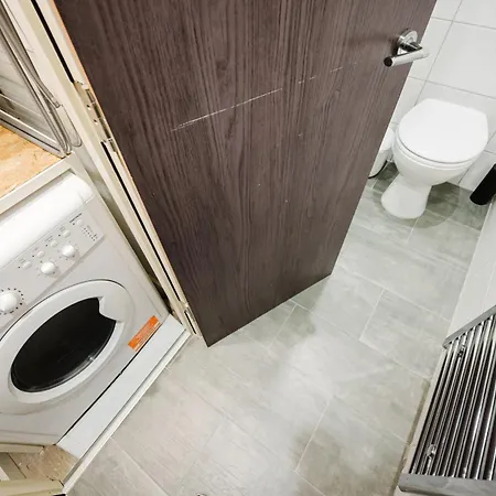 Bradford Premium Serviced Accommodation - Perfect For Contractors & Families I Free Parking I Fast Wifi Bradford (West Yorkshire)
