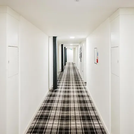 Bradford Premium Serviced Accommodation - Perfect For Contractors & Families I Free Parking I Fast Wifi Bradford (West Yorkshire)